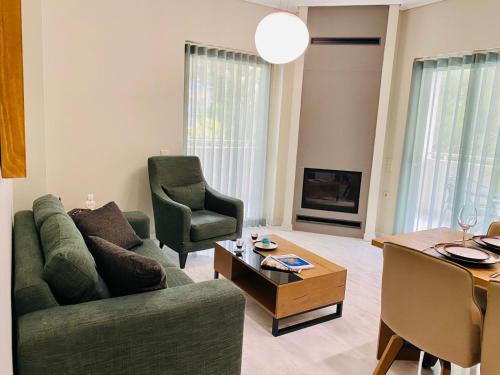 Elegant Two-Bedroom Apartment image 10