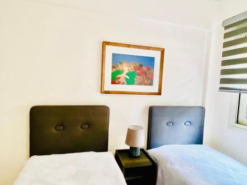 Elegant Two-Bedroom Apartment image 6