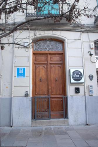 La Perla Granada Suites - image 12
