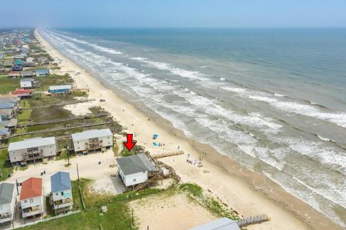 Unobstructed Oceanfront SEA TURTLE Unit 2 Beach Pad!