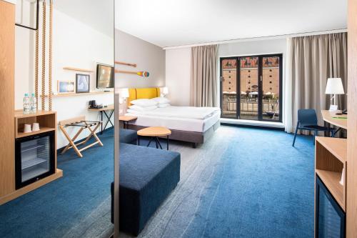 295223098 Holiday Inn Gdansk - City Centre by IHG