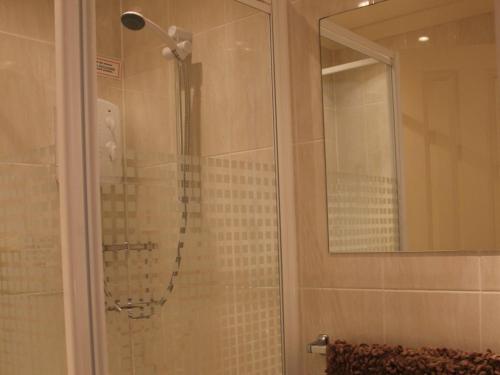 Seagull Hotel - image 7