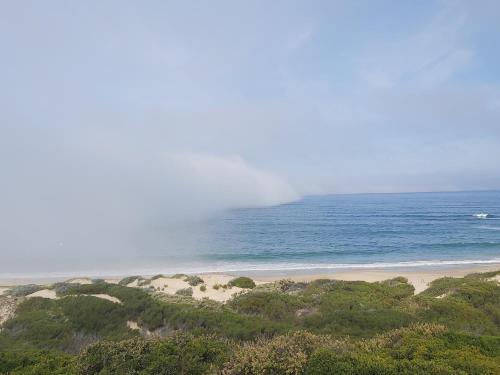 The Sparrow's Nest Beach-Front Self-catering The Sparrow's Nest Beach-Front Self-catering