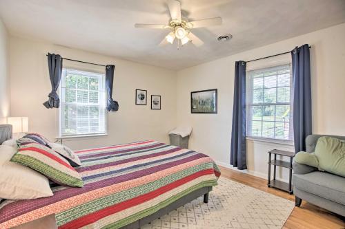 Family-Friendly Getaway with Fire Pit and Kayaks! - image 7