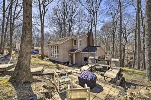 Pet-Friendly Cabin with Dock on Claytor Lake!