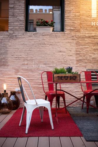 Toc Hostel Sevilla - image 5