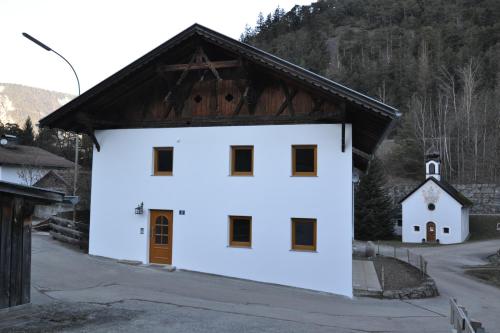  Landhaus Waldesruh, Pension in Oetz