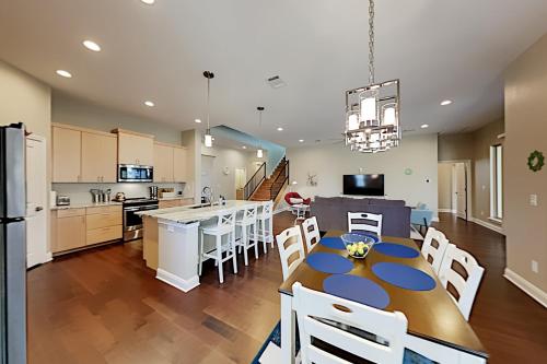 Village of Point Venture - Office - Golf & Pool home - image 6