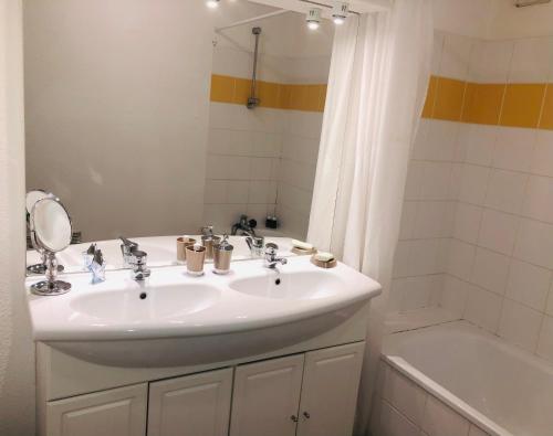 Appartement entier en residence avec Piscine
