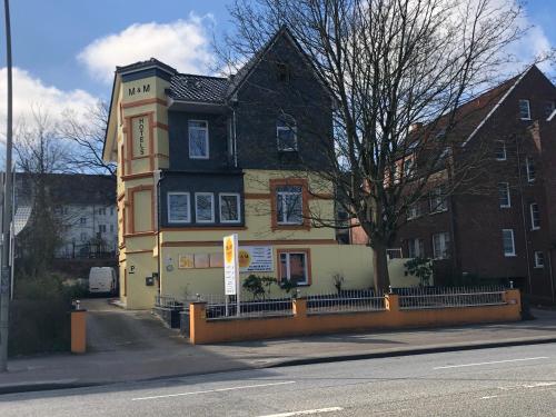 M&M Hotel - Harburg - image 8