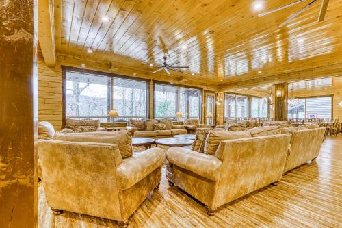 The Grand Orchard Lodge - image 4