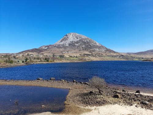 Donegal Thatched Cottage - image 13