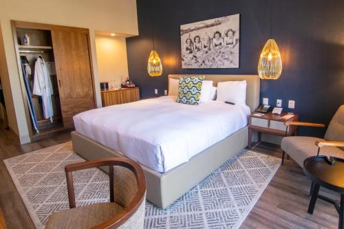 Torre Lucerna Hotel Ensenada Located in Centro, Torre Lucerna Hotel Ensenada is a perfect starting point from which to explore Ensenada. The property features a wide range of facilities to make your stay a pleasant experience. Se