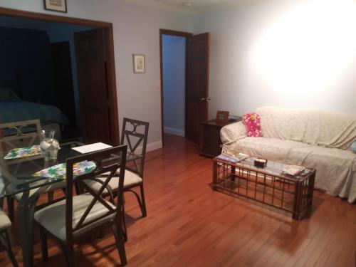 Inn Port D'Vino – Dayton, OH