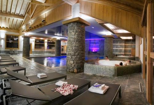 CGH Résidences & Spas Les Granges Du Soleil - Accommodation - La Plagne