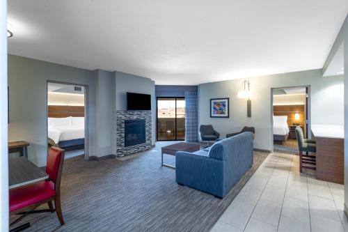 Holiday Inn Express Hotels & Suites Washington-North Saint George By IHG