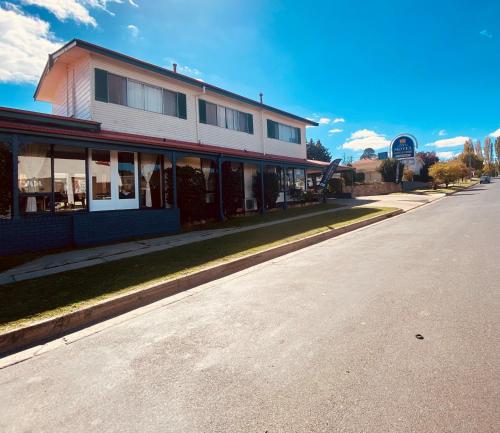 ทัศนียภาพภายนอกโรงแรม, Redhill Cooma Motor Inn in คูม่า