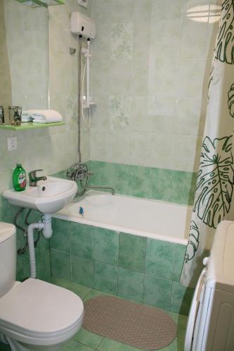 Ванна кімната, Амурскии бульвар 5, Семеиные Апартаменты в раионе набережнои in Хабаровск