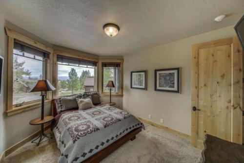 Bear Discovery Custom Tamarack Estate Home by Casago McCall - Donerightmanagement