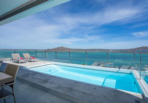 THE VIEW LANGEBAAN LAGOON VILLA