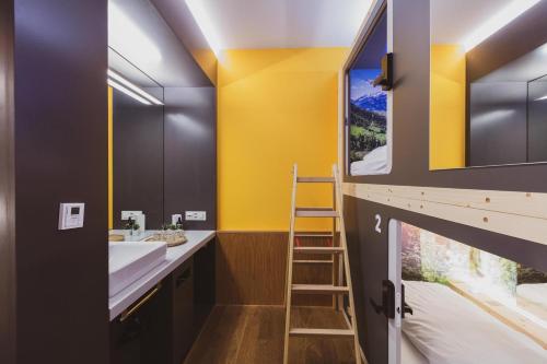 Capsule Hotel by Hyve Basel City