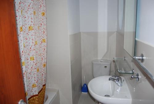 Alex Residence - image 3