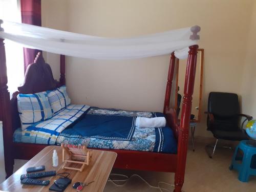 Bukoto Studio Apartment .Shopping malls nearby