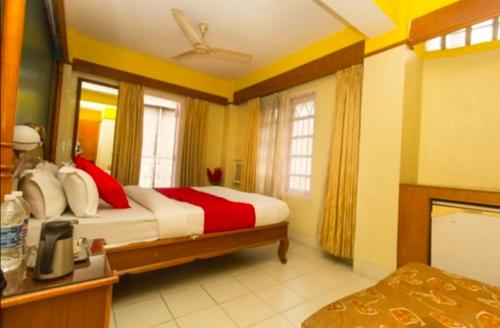 Budget Stay near Cart road Siliguri