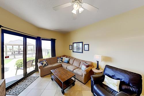 Exceptional Vacation Home in Orange Beach condo - image 2