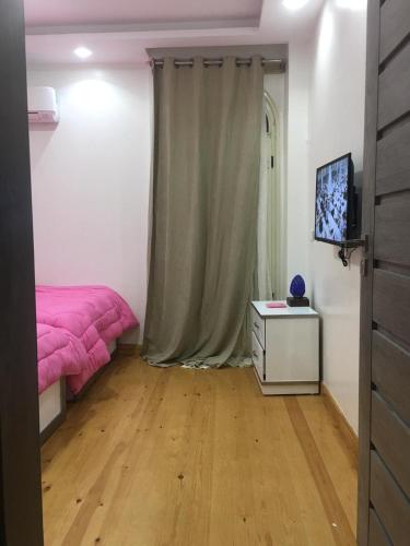 3 bedrooms, 6 beds
