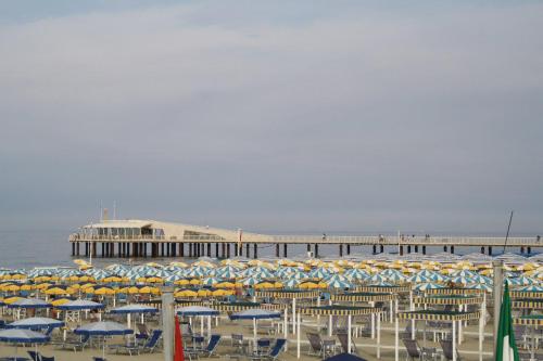 strand, Hotel Regina in Lido di Camaiore