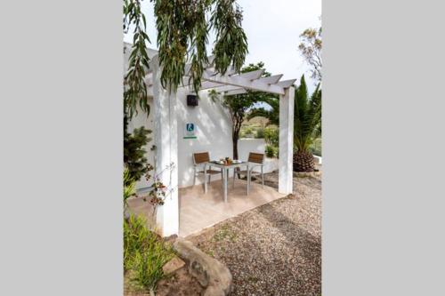  TurAlmeria - Casa Tranquila con Jardín y Aparcamiento privado, Pension in El Pozo de los Frailes