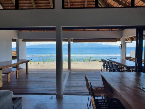 Balkon/teras, Moorea Lodge Bungalow in Temae