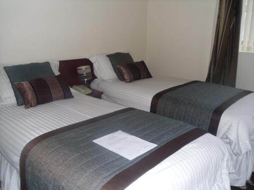 Waverley Hotel Room Type - Twin Room