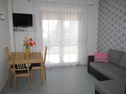 Apartment with Sea View image 10