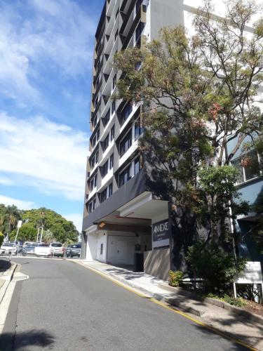 2BD2BATH seconds from RNARBWHValley