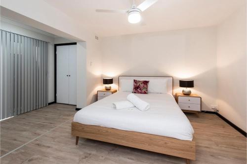 Convenient 1 Bedroom Apartment near Foreshore and CBD