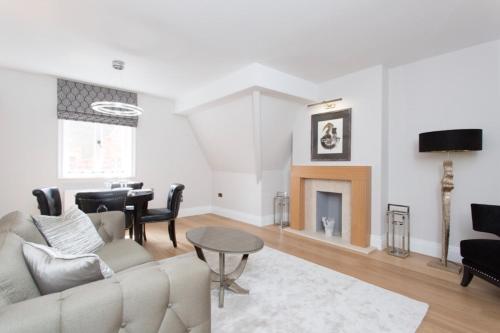 Luxury Mayfair 2 Bedroom Apartment