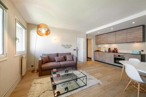 Beautiful 1 Bedroom Apartment near Eiffel Tower - Location saisonnière - Paris