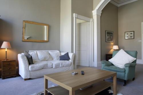 Grand New Town 2 Bedroom in Central Edinburgh