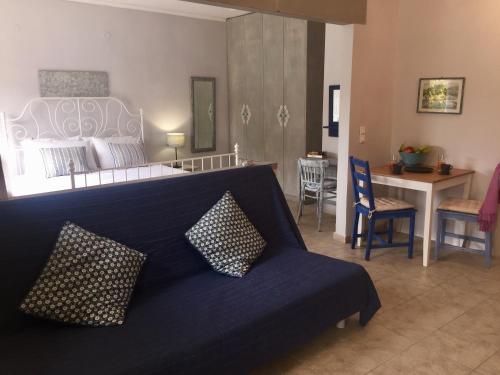  Paxos Bonzai Studios in Gaios