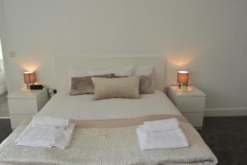 Spacious 3 Bedroom Flat in the City Centre