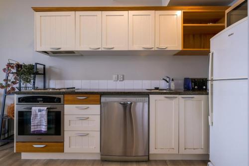 Heritage 1 Bedroom Apartment minutes to Britomart Viaduct