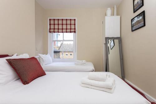 Quaint 2 Bedroom Flat - 9 Minutes Walk To Vauxhall Tube