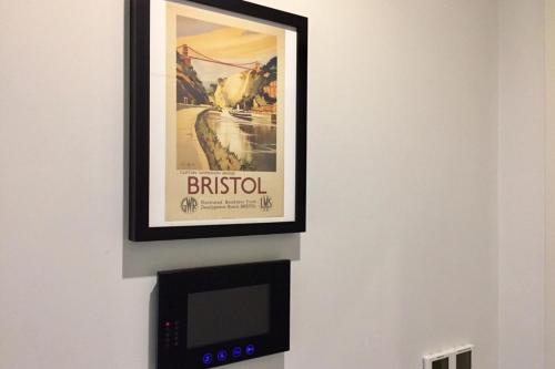 Modern Bristol apartment right in the city centre