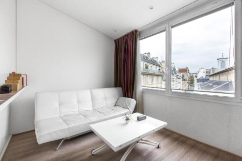 Modern Apartment in the Heart of the Marais