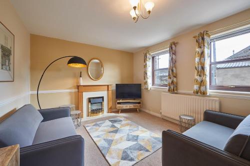 Wood Street Cottage - image 9