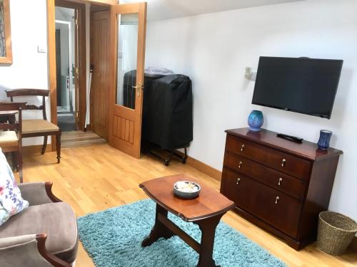 Rosalie Annexe - image 2