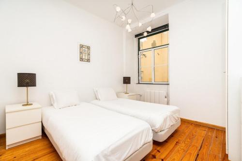  Charming 2 Bedroom Apartment next to Praça da figueira in Lissabon