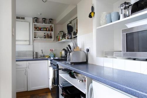 Central and Spacious 2 Bedroom Flat With Garden, Edinburgh (fotografie 10)
